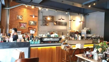 Parlare coffee 怕喇咧咖啡 - 高雄市