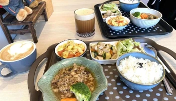 南邊三合院cafe-屏東恆春寵物友善餐廳|親子餐廳|咖啡廳|甜點推薦|網美下午茶 - 946台湾屏東縣恆春鎮省北路二段571之2號