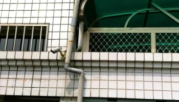 台南耀龙铝门窗行 - 台南市