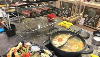 新巴適經典麻辣鍋-澎湖吃到飽/澎湖美食/澎湖火鍋/在地推薦餐廳/澎湖必吃美食/人氣餐廳 - 澎湖縣馬公市