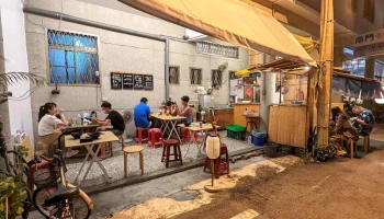 雲鶴拉麵＊冷氣開放中＊ Yunhor Ramen - 946台湾屏東縣恆春鎮光明路48巷11號