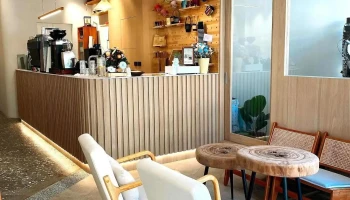 青燕焙煎所aoiwa Coffee - 賣牛肉麵的咖啡館 - 台中市 青燕焙煎所aoiwa Coffee - 賣牛肉麵的咖啡館 - 台中市