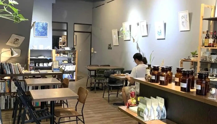 dotz coffee roasters 多點咖啡 - 高雄市