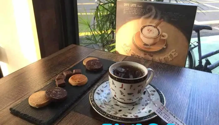 Light 3 Cafe ｜ 營業時間請看ig公告 ✨ - 高雄市