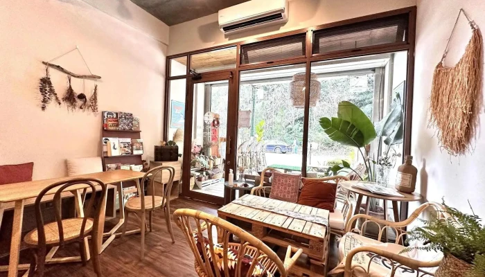 Nomad day café - 55548台湾南投縣魚池鄉中山路180號