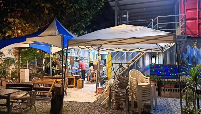 三轮车轻食咖啡馆 - 928台湾屏東縣東港鎮德一路395號