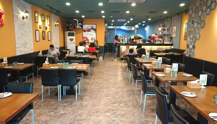 卡萨拿坡里披萨餐厅 - 苗栗縣苗栗市