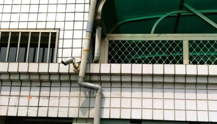 台南耀龙铝门窗行 - 台南市