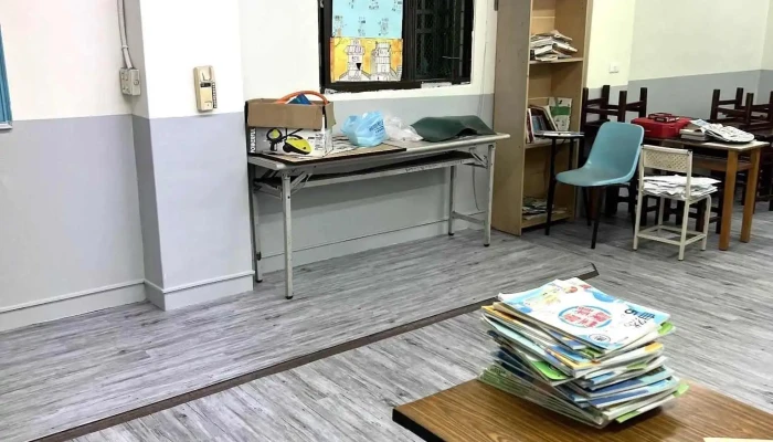 富築室內設計《系統櫃｜窗簾｜調光簾｜木百葉｜塑膠地板｜Spc石塑地板｜超耐磨地板｜塑膠拉門｜廚具》 - 台中市