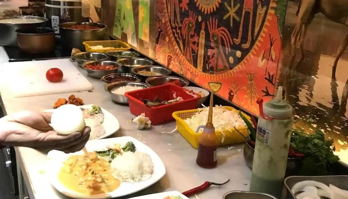 淇里思印度餐厅 朝富店 - 台中市
