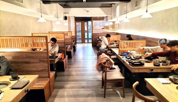 赤富士日式烧肉锅物-板桥店 - 新北市